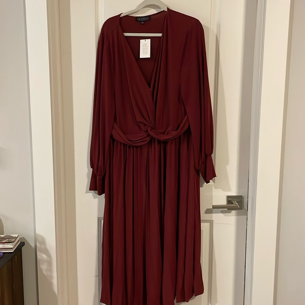 NWT Knot Front Pleated Skirt Dress